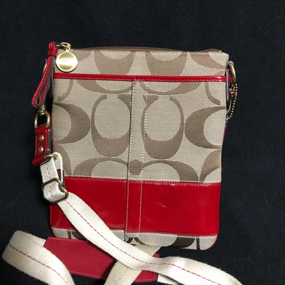 Coach Cross Body Swingpack - Picture 2 of 5